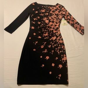 NWT Anne Klein quarter-sleeved side-ruched dress (womens size: 4)